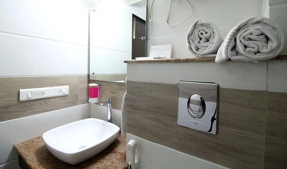 La Wisteria Hotel Delhi  3*, Delhi (National Capital Territory of India)